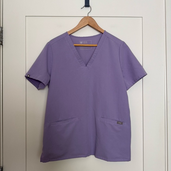 Figs Tops - Figs Scrubs Top Casma Three-Pocket Womens Sz L Lavender Dew Medical Nurse PO2487